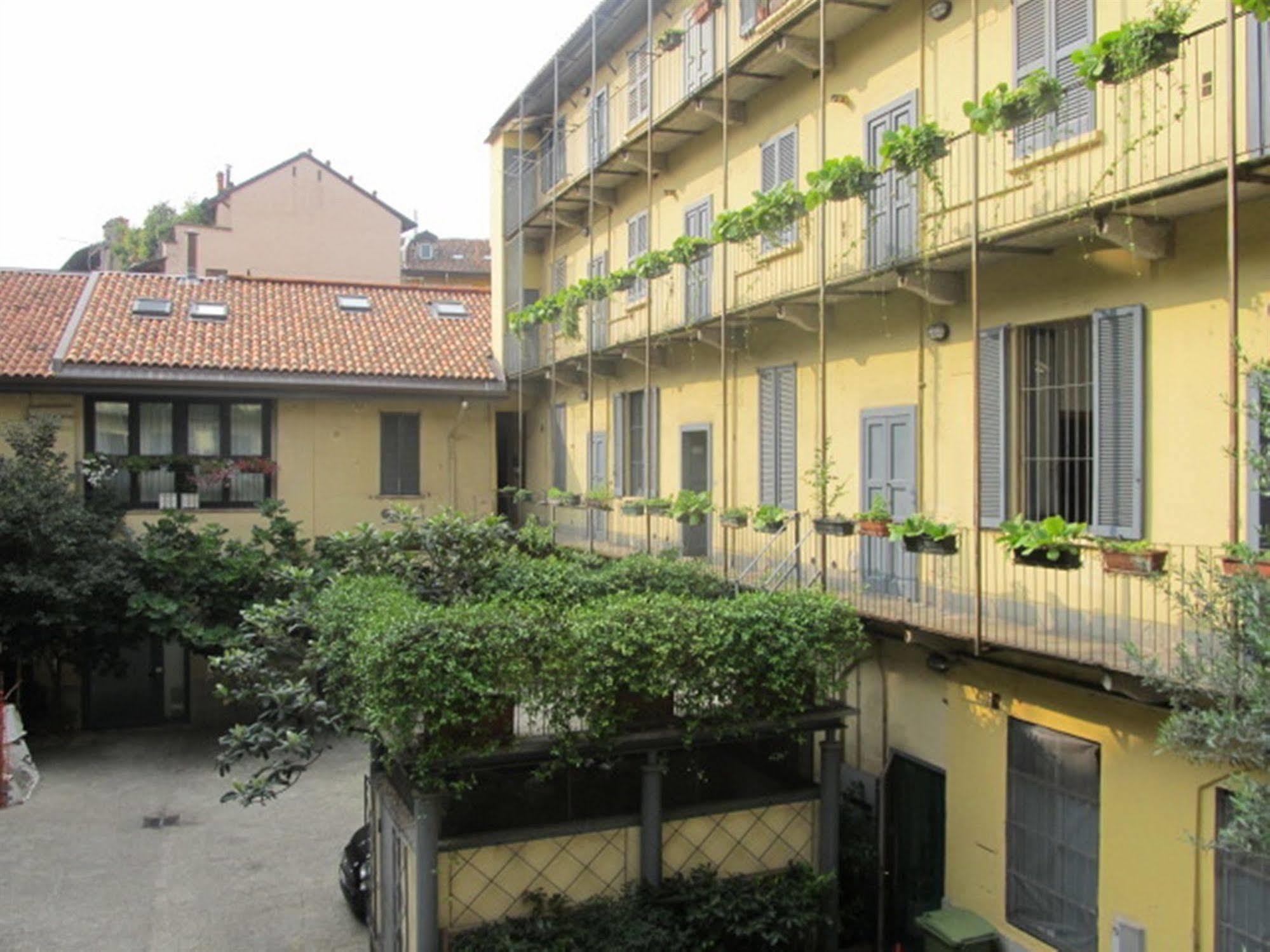 Gioia House Bed and Breakfast Milano Exteriör bild
